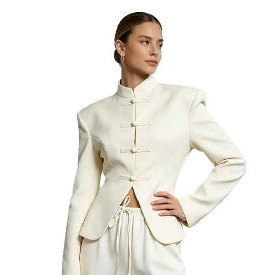 Damen Sculpted‑Blazer mit Stehkragen, dekorativen Knotenverschlüssen und taillierter Silhouette Shop Nory