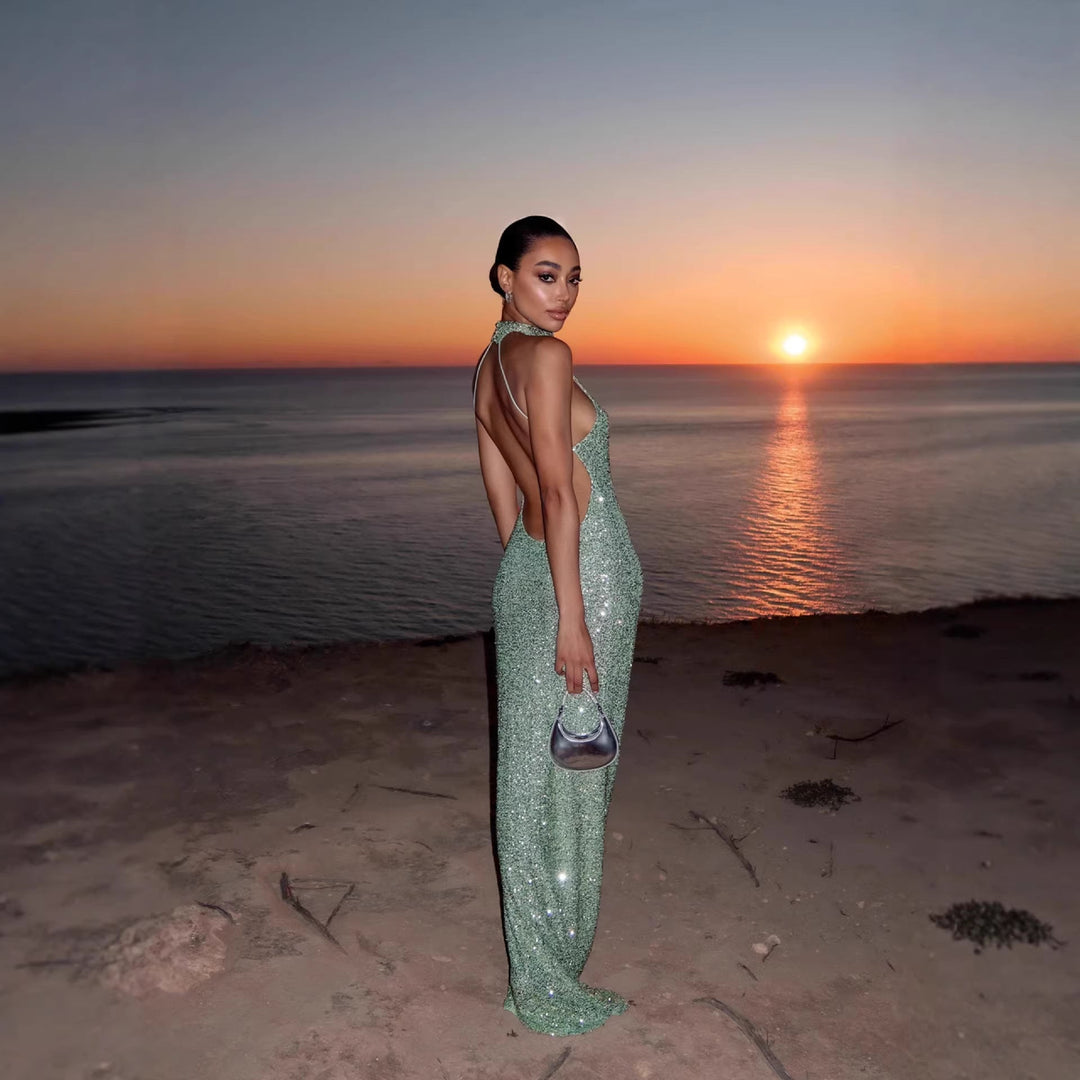Damen Glitzerndes Abendkleid mit hohem Kragen und figurbetontem Schnitt