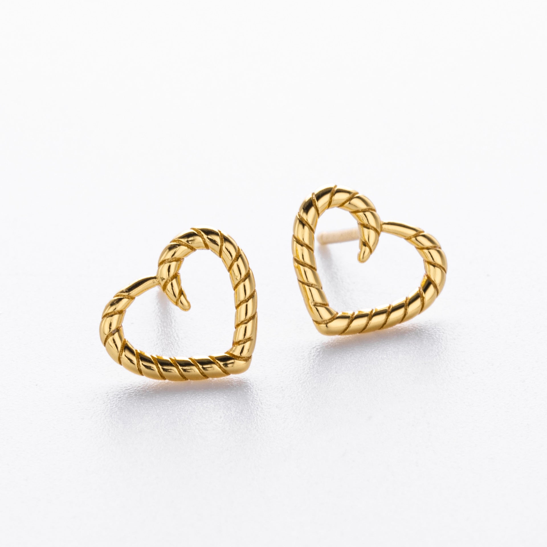 Damen Ohrstecker in herzförmigem Design mit gedrehtem Muster aus 925 Sterling Silber Shop Nory
