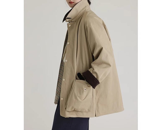 Damen Stilvolle Übergangsjacke mit praktischem Kragen und großen Taschen Shop Nory