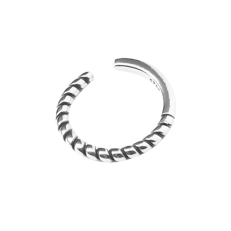 Damen Eleganter und zeitloser Ring mit strukturierten Details Shop Nory