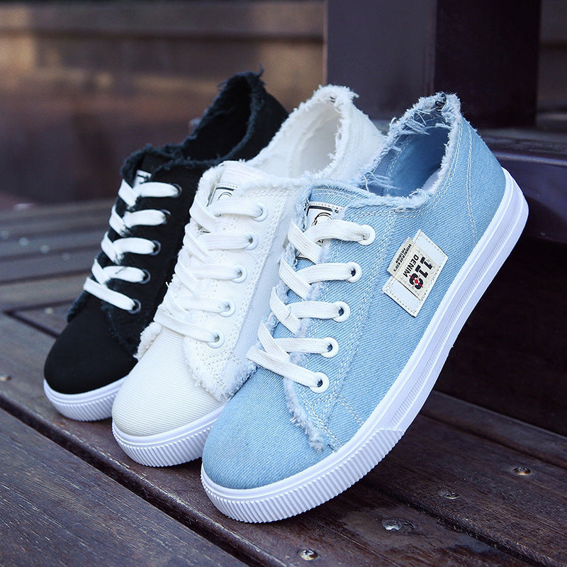 Damen Backless Denim-Slip-On Sneaker mit Schnürdetail und gepolstertem Fußbett Shop Nory
