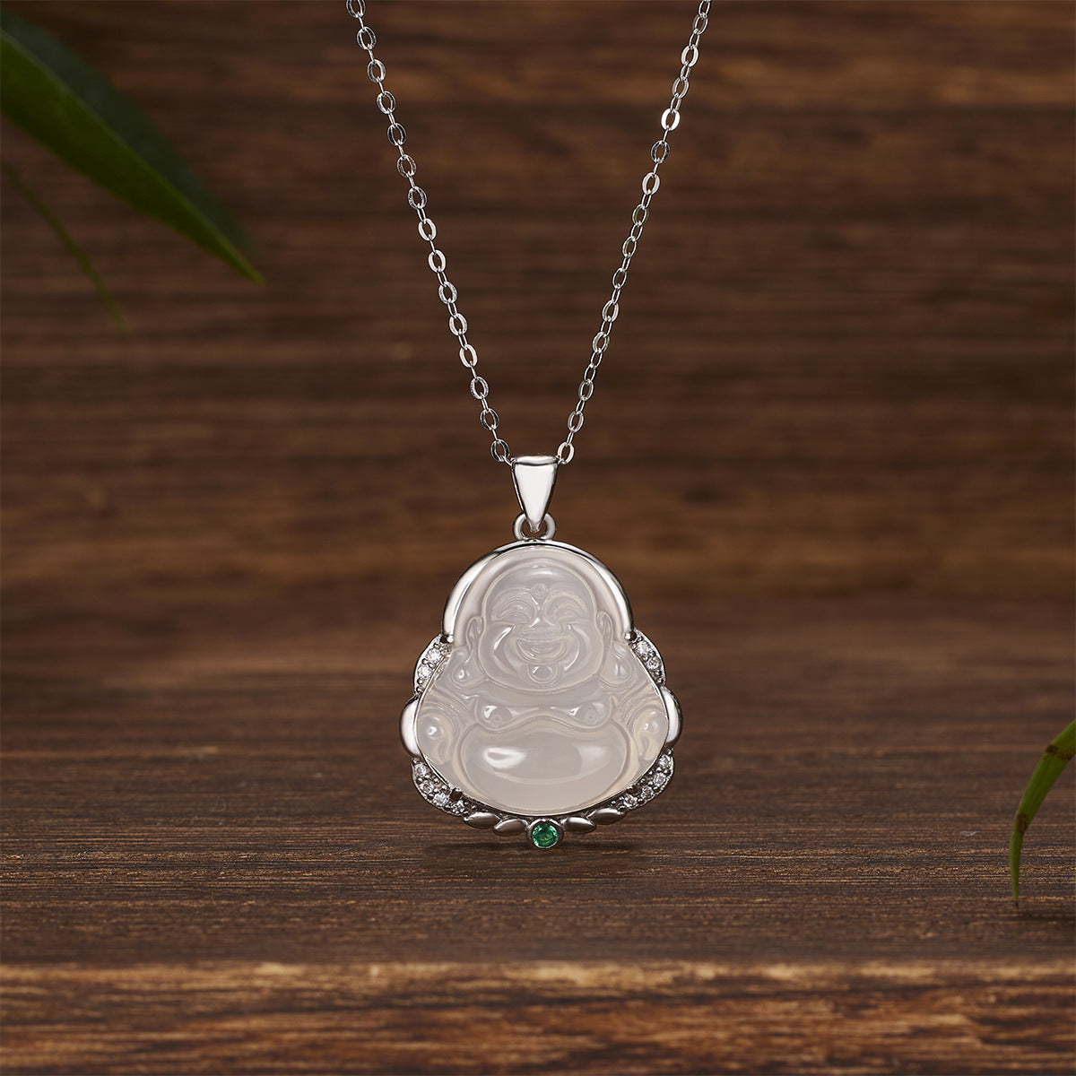 Damen Anhänger mit Buddha-Motiv aus hochwertigem Halbedelstein Shop Nory