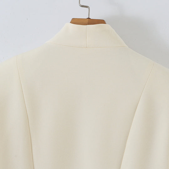 Damen Taillierter Peplum-Blazer mit Stehkragen und Zierknopfleiste Shop Nory