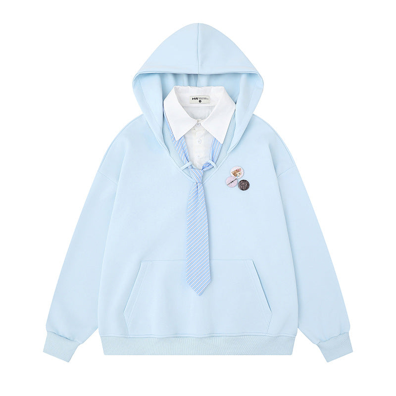 Damen Kapuzenpullover mit eingesetztem Hemdkragen und vorgebundener Krawatten-Applikation Shop Nory