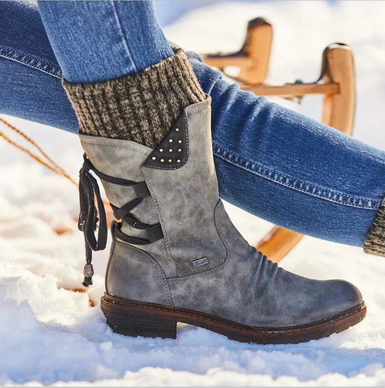 Damen Winterliche Kurzschaft-Stiefelette mit Strickmanschette, Zierkordel und Veloursoptik Shop Nory