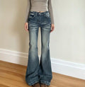 Damen klassische Flared Jeans mit hoher Taille und ausgefranstem Saum Shopnory