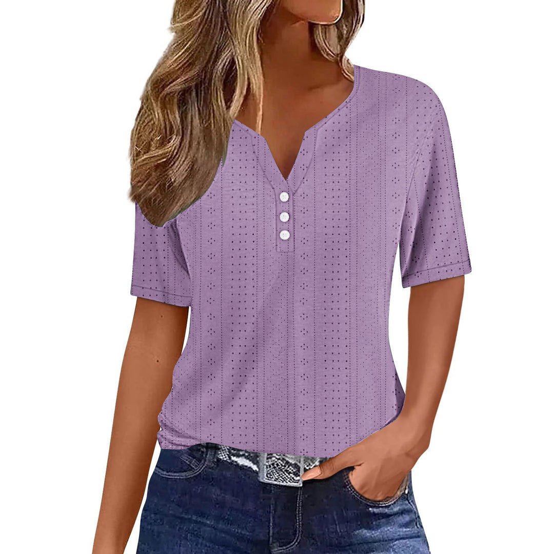 Damen Kurzarm Bluse mit Knopfdetails und feiner Lochmusterstruktur