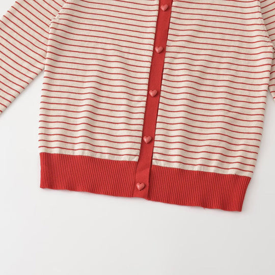 Damen Gestreifter Cropped Feinstrick-Cardigan mit Herzknöpfen und Rippeinfassungen Shop Nory