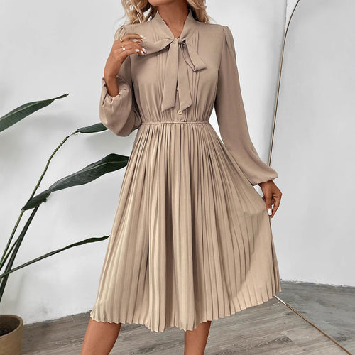Damen Plissiertes Midikleid mit Schluppenkragen, elastischer Taillenpartie und langen Ballonärmeln Shop Nory