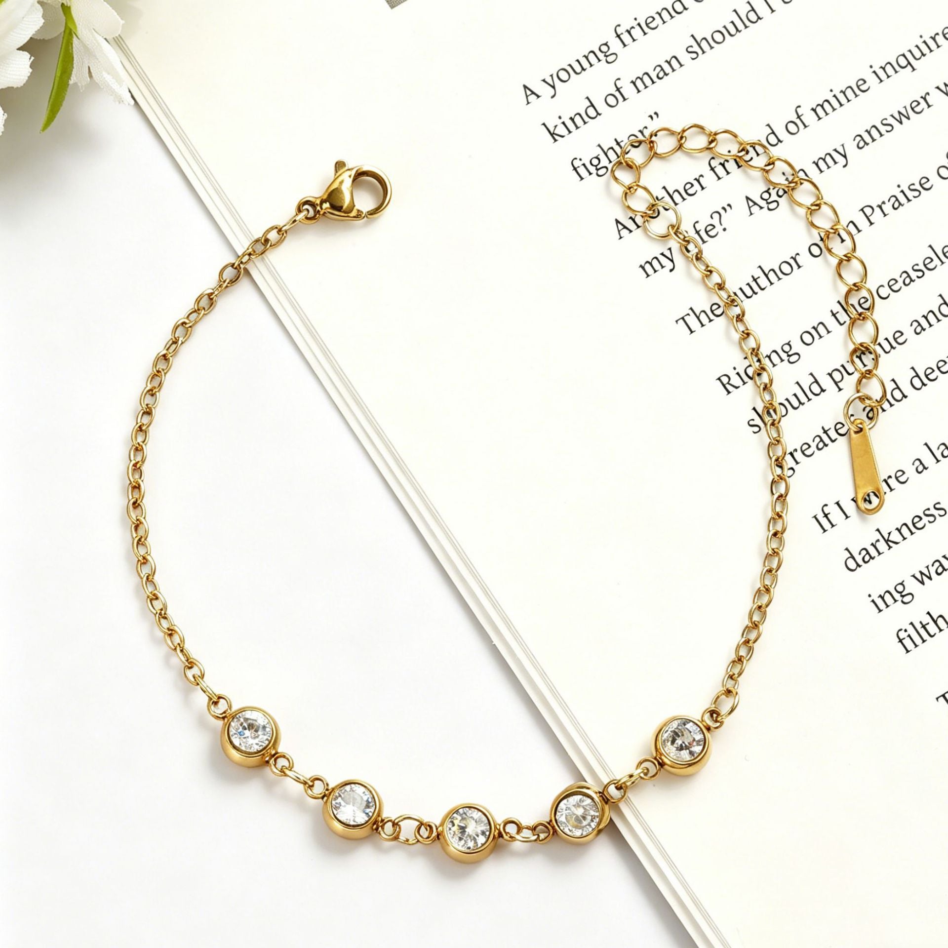 Damen Elegante Goldkette mit lila Kristallen Shop Nory