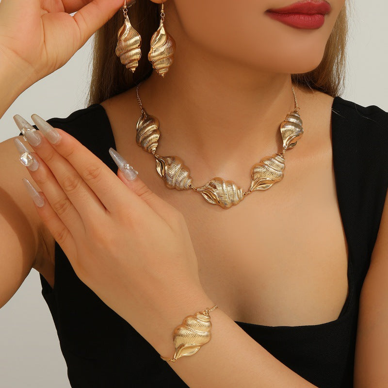 Damen Schmuckset mit kunstvollem Muschel-Design Shop Nory
