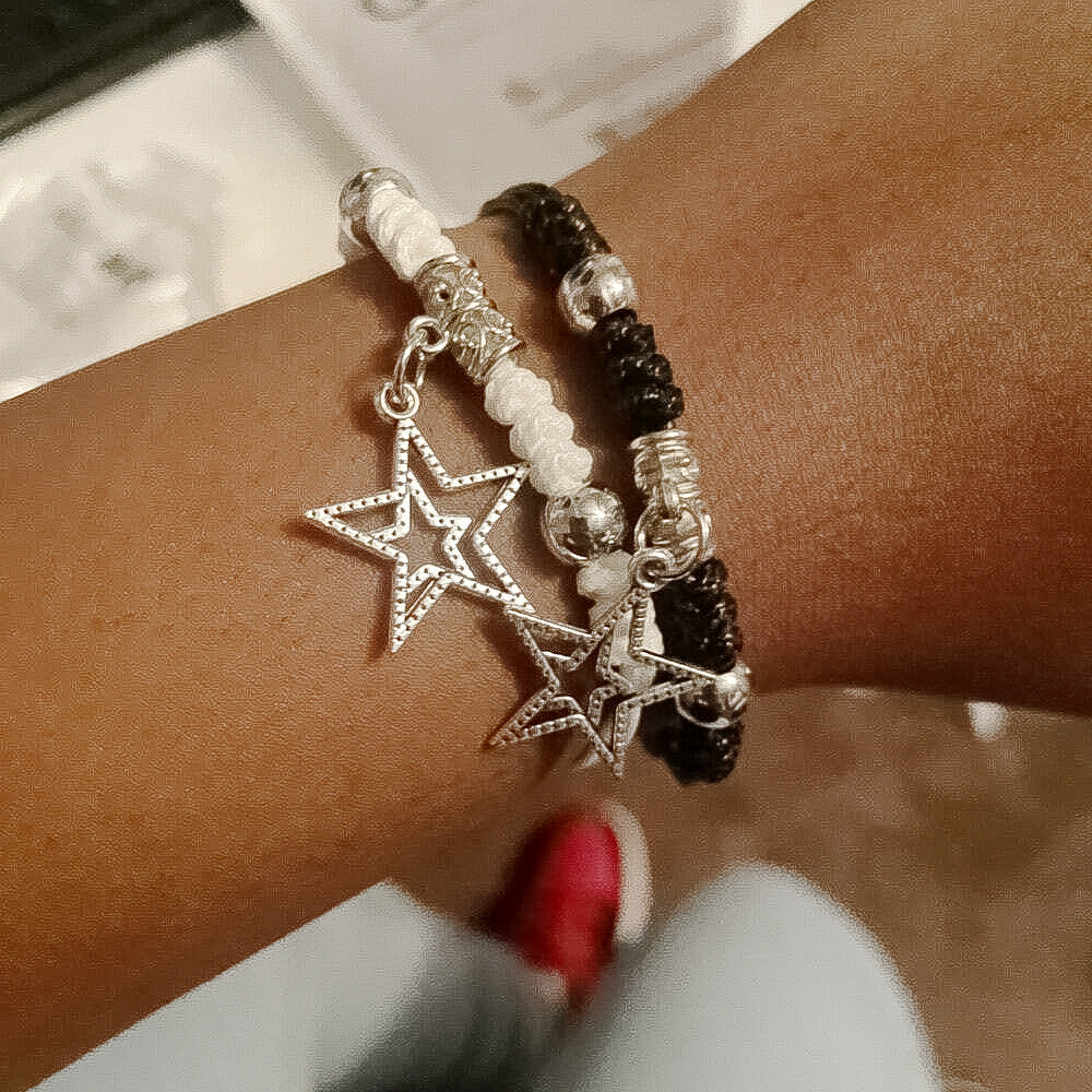 Damenarmband mit funkelnden Sternanhängern Shop Nory