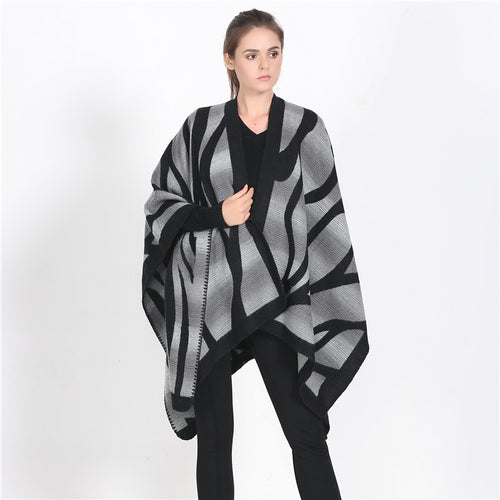 Damen Strukturstrick-Cape mit asymmetrischem Wickelfall und Jacquardmuster Shop Nory