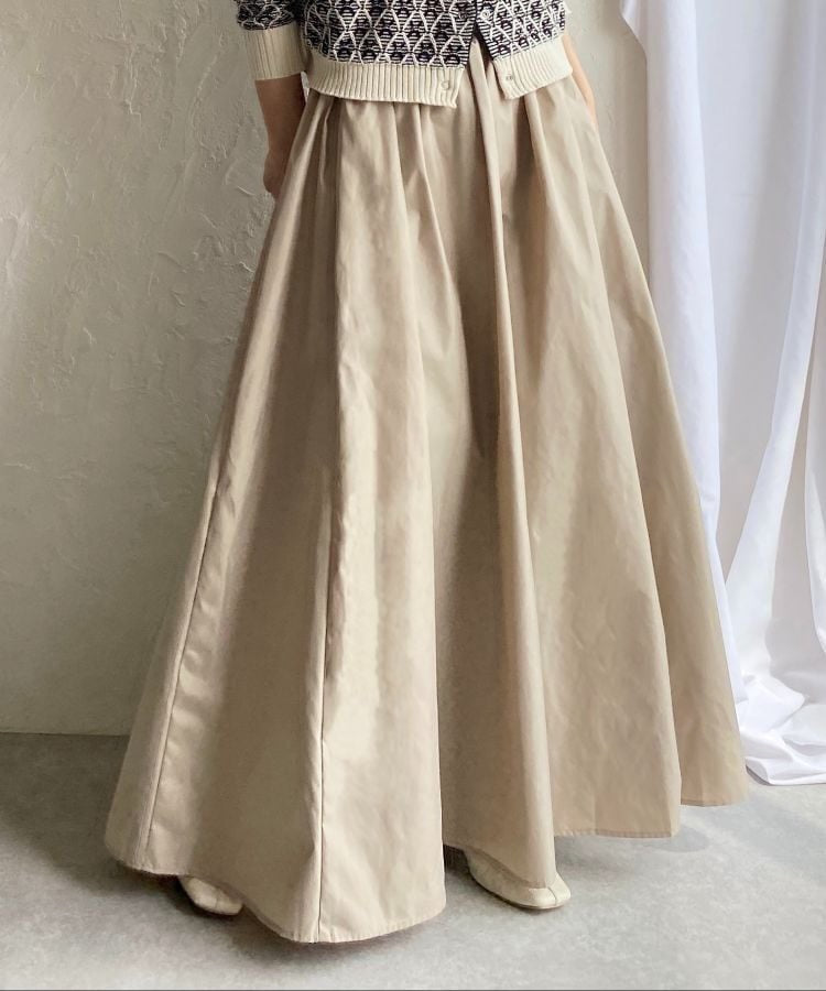 Damen Eleganter Teller‑Maxirock mit hohem Bund, versteckten Eingrifftaschen und verstärktem Saum Shop Nory