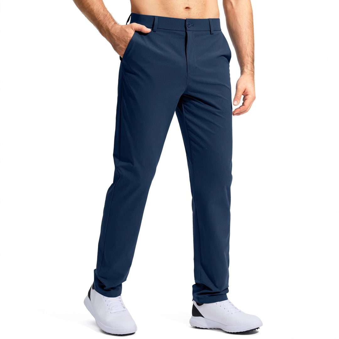 Herren nan elastische Golftwill-Hose mit geradem Schnitt, knitterfreiem Material und verdeckter Reißverschlusstasche