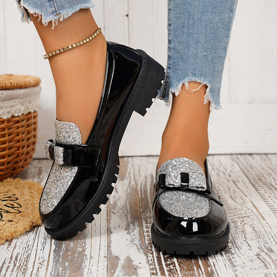 Damen Lackloafer mit glitzernder Vorderkappe, Schlupfdesign und profilierter Plateausohle Shop Nory