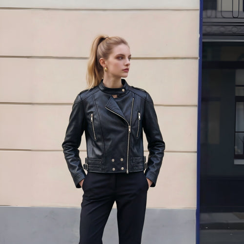 Damen Cropped Bikerjacke aus Kunstleder mit Stehkragen, Ziernähten und Doppel-Schnallen Shop Nory