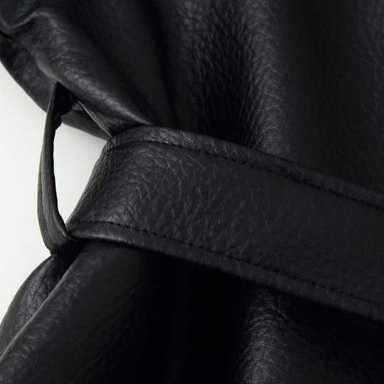 Damen Kurzblazer aus veganem Leder mit Schalkragen und Taillenbindegürtel Shop Nory