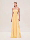 Damen Maxi-Kleid mit eleganter Plisseedetails und schmalen Spaghettiträgern