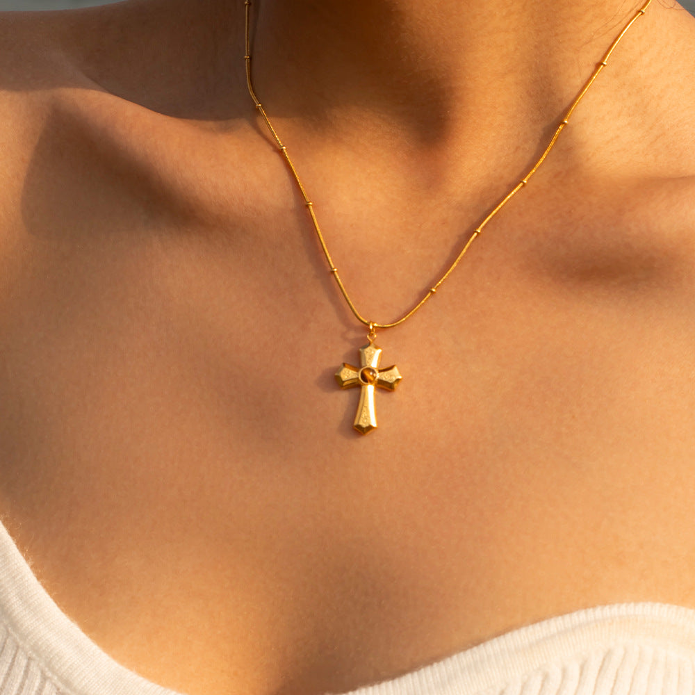 Damen Halskette mit Kreuzanhänger und hochwertigem Goldfinish Shop Nory