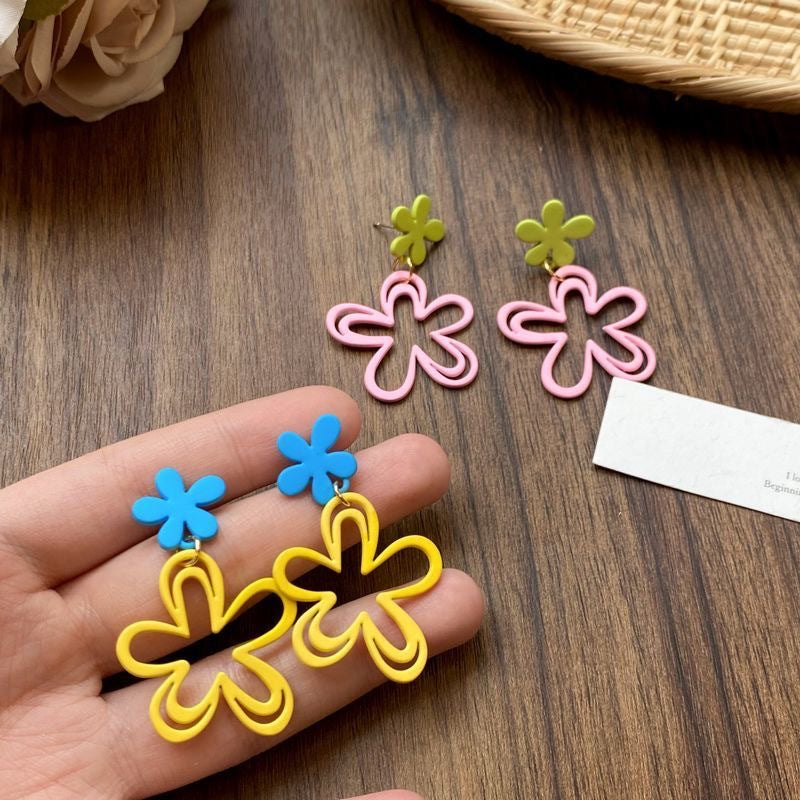 Damen Ohrringe im verspielten Blumen-Design Shop Nory