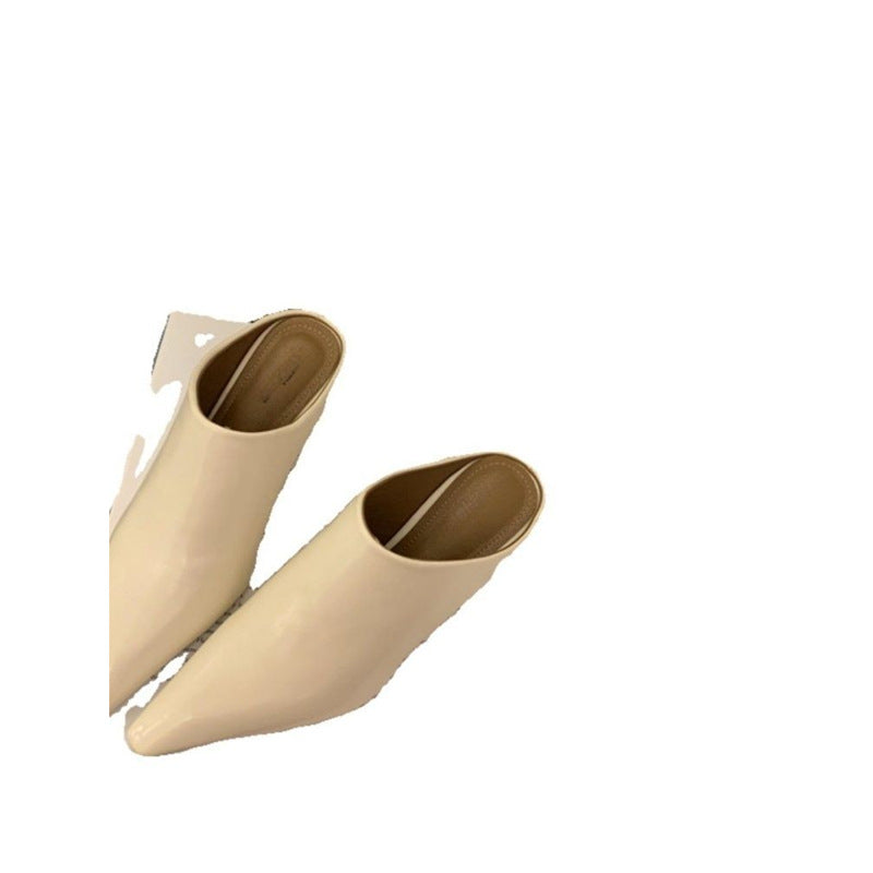 Damen Spitz zulaufende Slip‑On Mules mit skulptiertem Keilabsatz Shop Nory