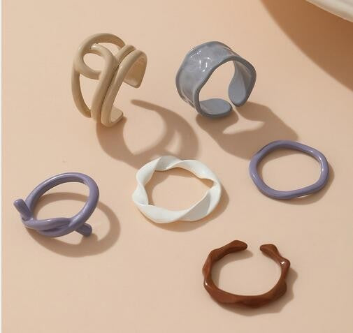 Damen modischer Ring aus hochwertigem Akrylmateriel mit kreativen Prägungen Shop Nory