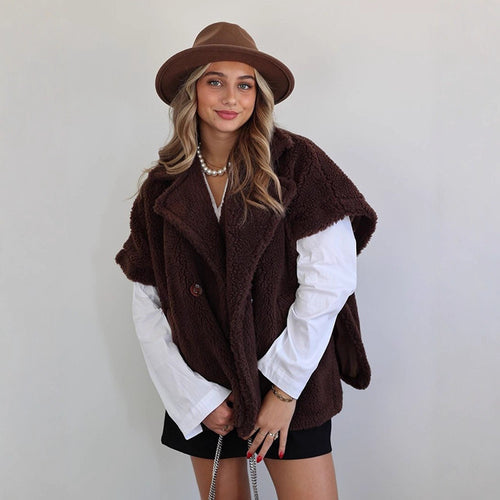 Damen Kurzes Teddy-Cape mit Reverskragen und verdeckter Knopfleiste Shop Nory