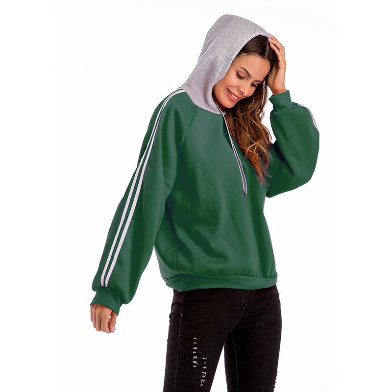 Damen modischer Kapuzenpullover mit kontrastierenden Ärmeln und lässigem Schnitt Shopnory