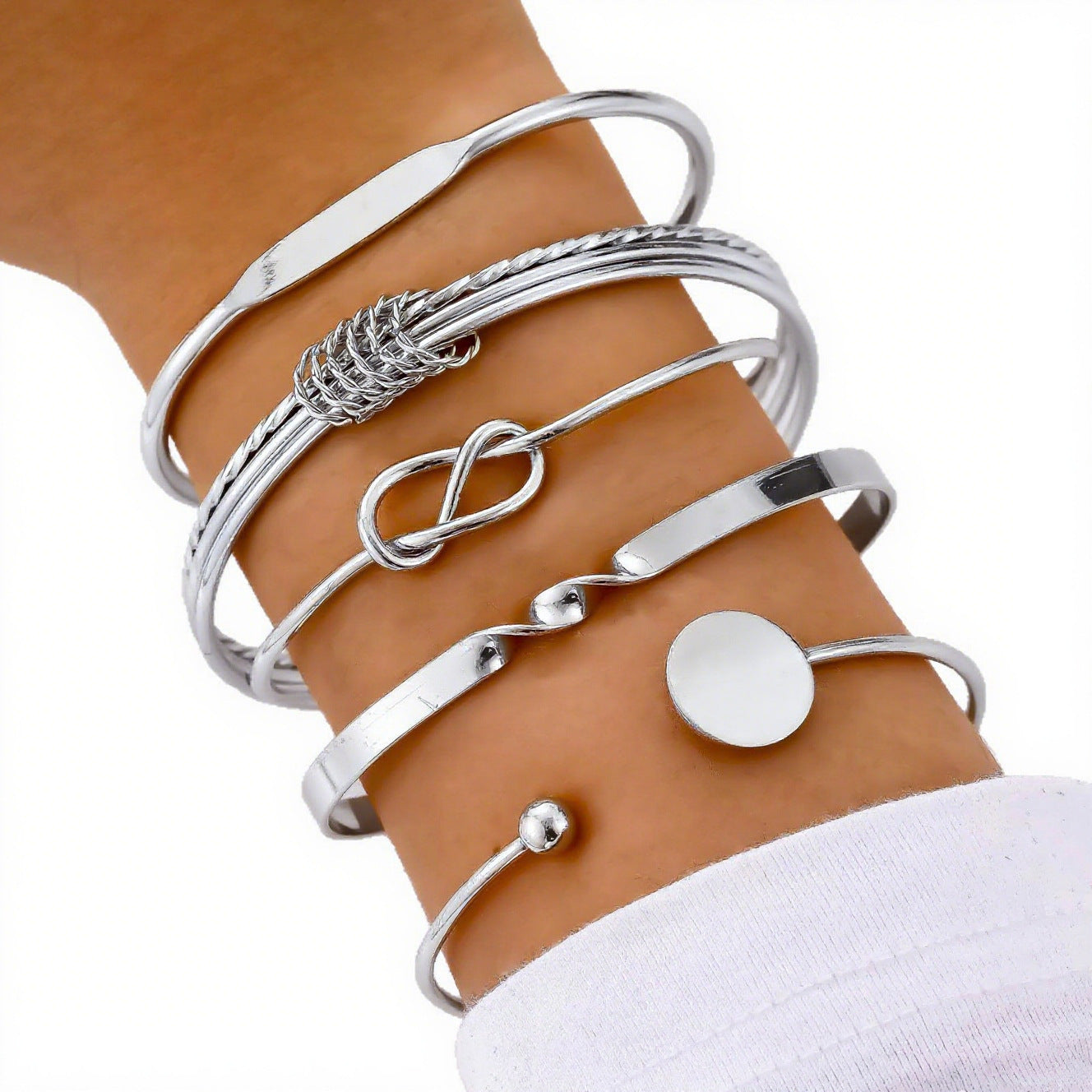 Damen Armreif-Set mit elegantem, strukturiertem Design Shop Nory
