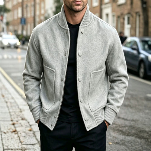 Herren Stilvolle Strickjacke mit Knopfverschluss