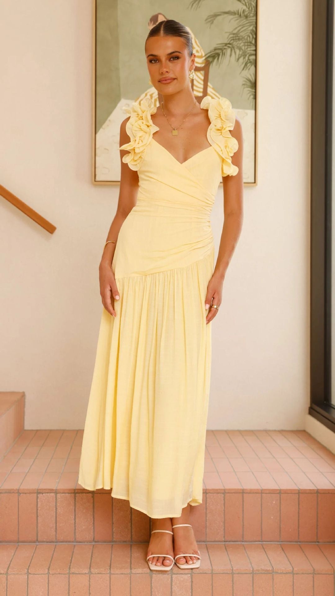 Damen Maxikleid mit eleganten Rüschen und figurbetontem Schnitt