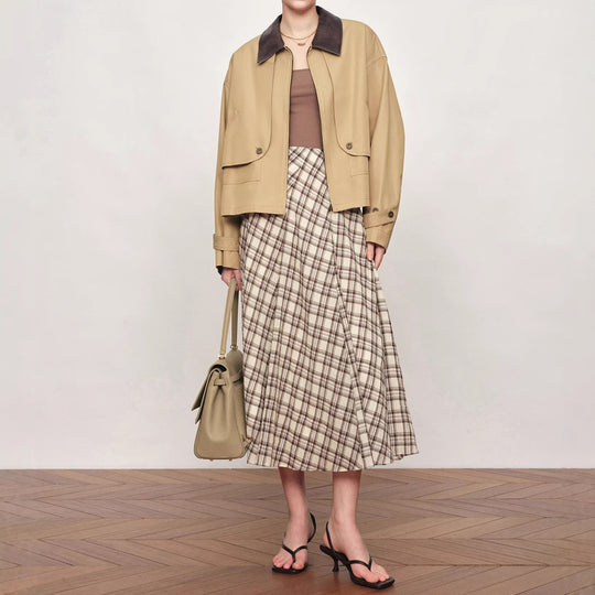 Damen Lässige und modische Übergangsjacke mit kontrastiertem Kragen Shop Nory