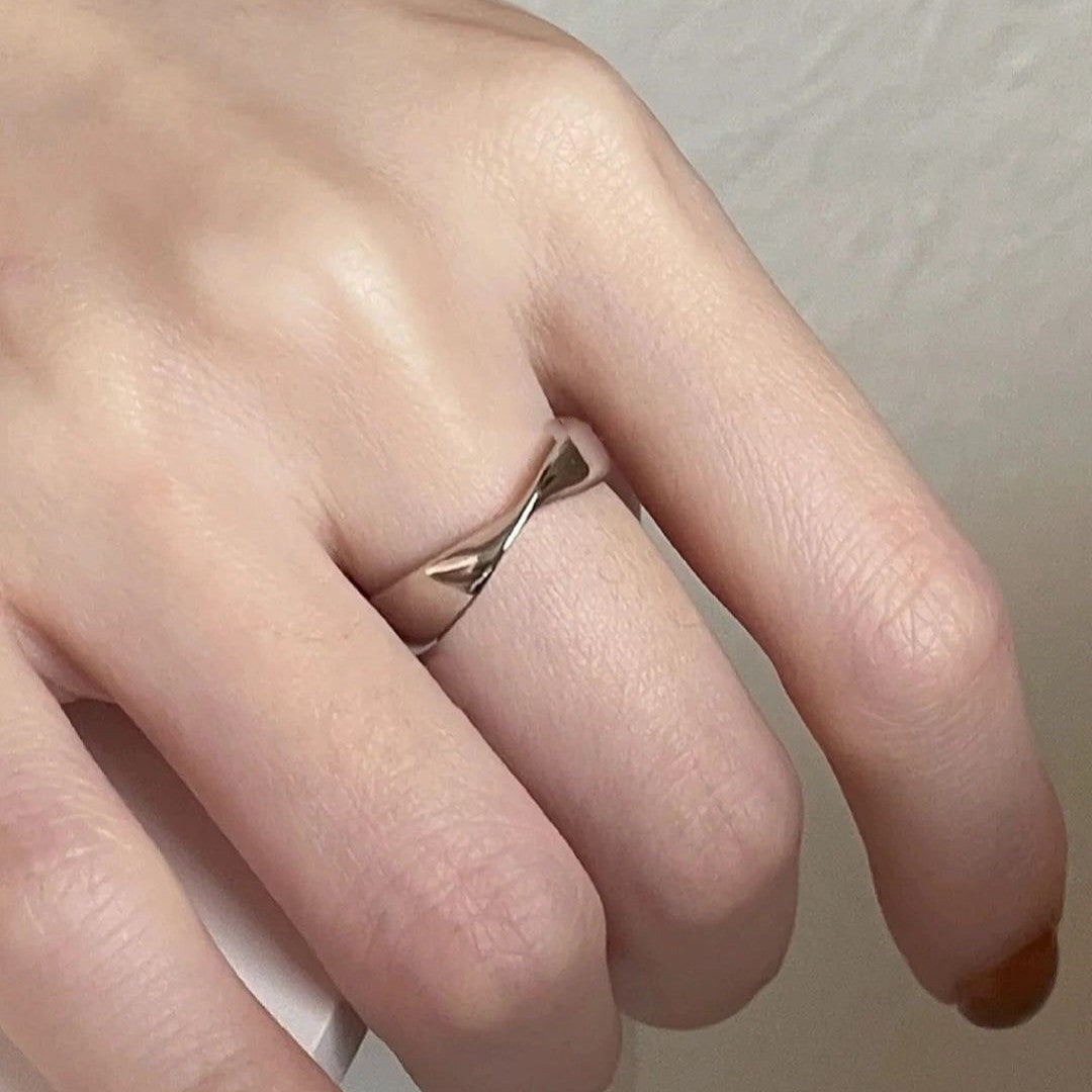 Damen Offener Ring mit elegant geschwungenem Design Shop Nory