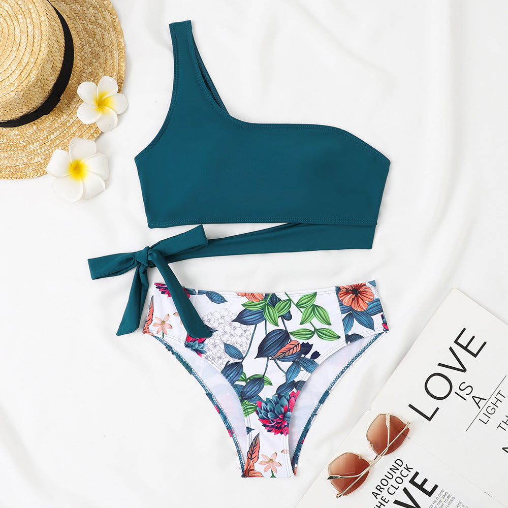 Damen Asymmetrischer Bikini mit verstellbarem Bindegurt