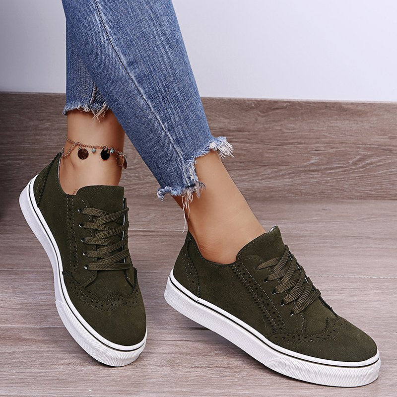 Damen Sneaker mit eleganter Brogue-Detailierung