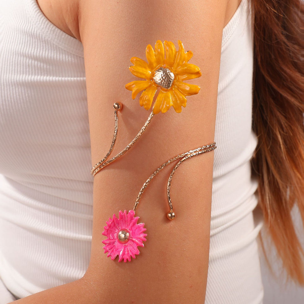 Damen Armreif mit prachtvollem floralen Design Shop Nory