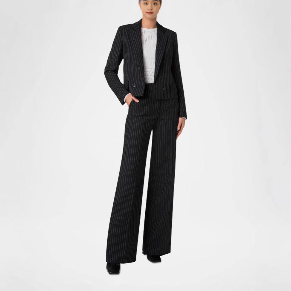 Damen Zweiteiliges Nadelstreifen‑Hosenanzug mit tailliertem Kurzblazer und weitem Palazzohosenbein Shop Nory