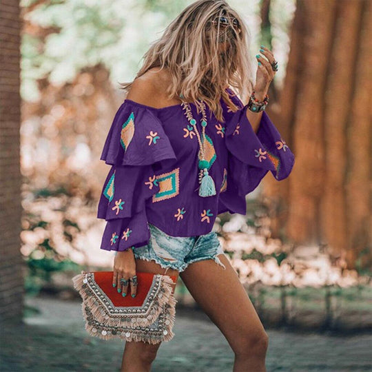 Damen Boho-Top mit Carmenausschnitt, gestuften Volantärmeln und aufwendiger Stickerei Shop Nory
