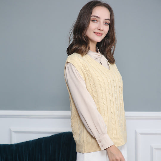 Damen Klassische Zopfmuster-Strickweste mit schmaler Passform und V-Ausschnitt Shop Nory