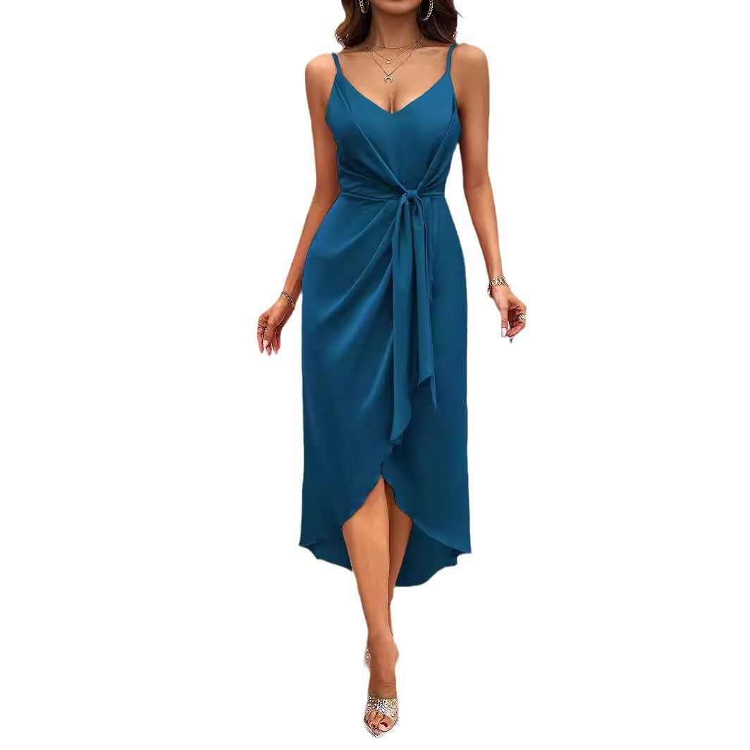 Damen Midikleid mit raffiniertem Wickeldesign und verstellbaren Trägern