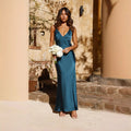Damen Satin Maxikleid mit eleganter V-Form und fließendem Schnitt