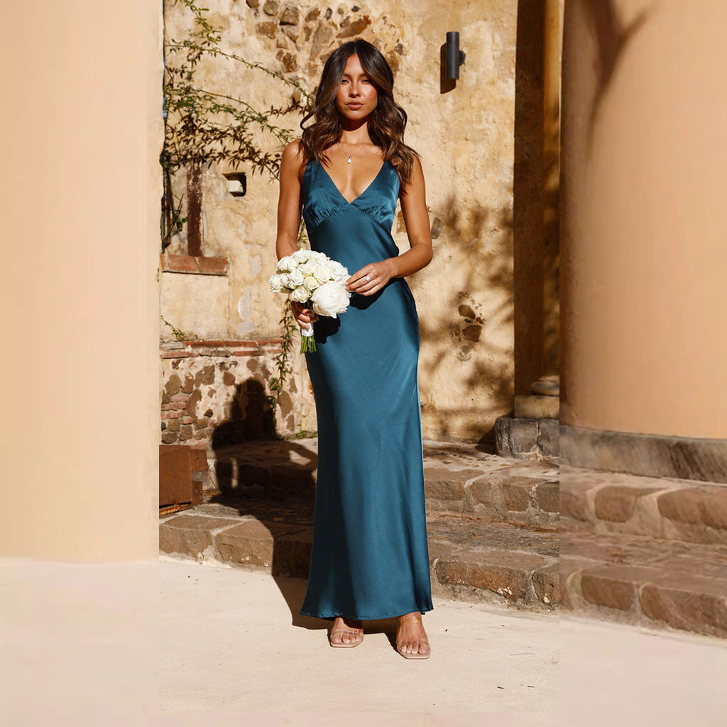 Damen Satin Maxikleid mit eleganter V-Form und fließendem Schnitt