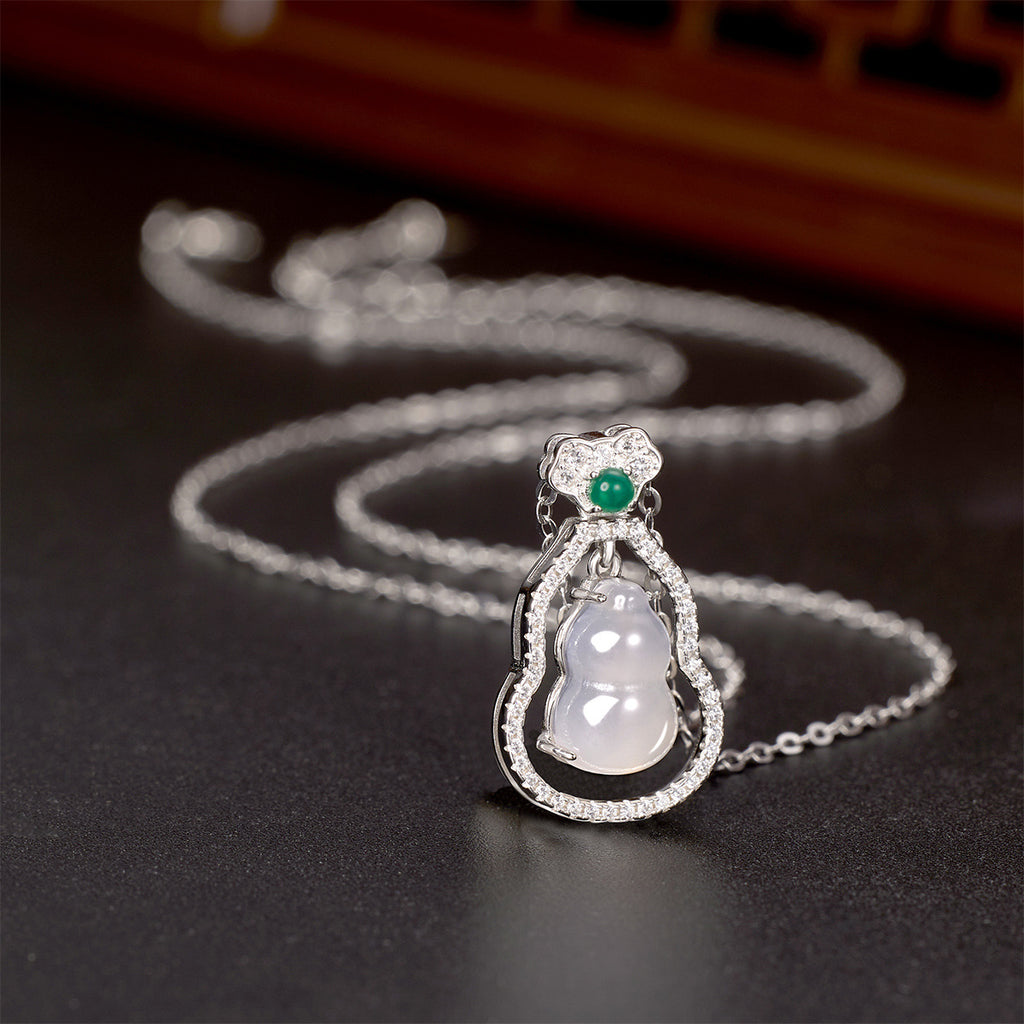 Damen Halskette mit kunstvollem Buddha-Anhänger und strahlenden Zirkonia Shop Nory