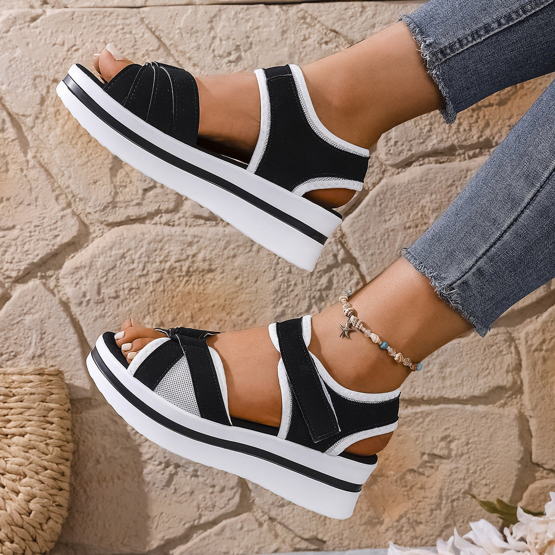 Damen Komfort Sandalen mit verstellbarem Riemendesign und ergonomischem Fußbett Shopnory