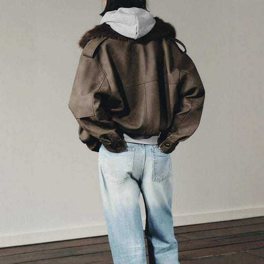 Damen Kurzjacke im Aviator‑Style mit Kunstpelzkapuze und aufgesetzten Pattentaschen Shop Nory