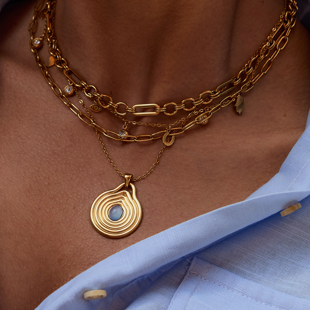 Damen Halskette mit elegantem spiralförmigem Anhänger aus hypoallergenem Edelstahl Shop Nory