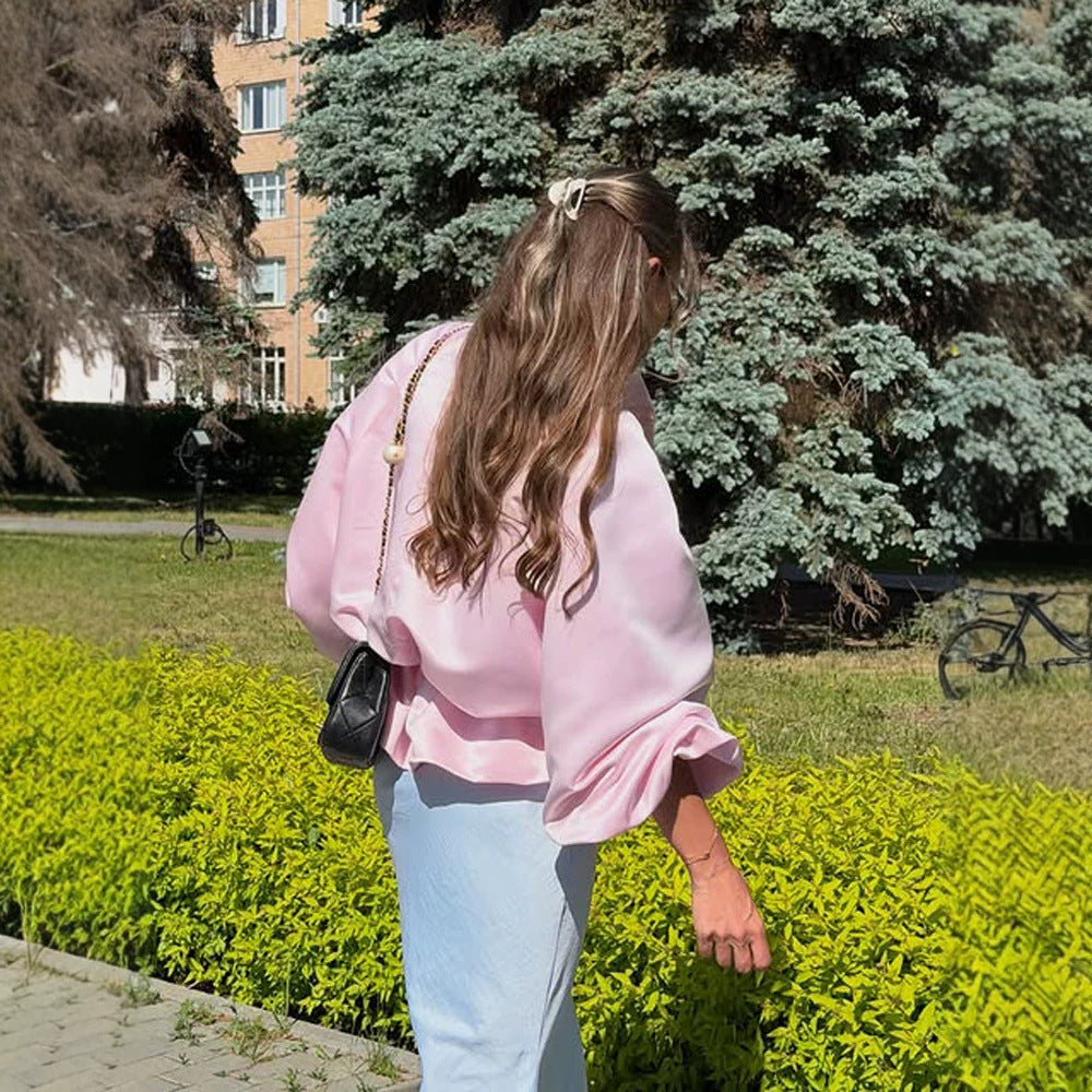 Damen Satin-Blusenjacke mit voluminösen Ballonärmeln, Stehkragen und taillierter Blende Shop Nory
