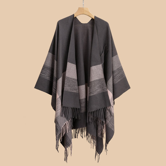 Damen Leichter Wollmix-Überwurf im Kimono-Schnitt mit Fischgrät‑Besatz und Fransensaum Shop Nory